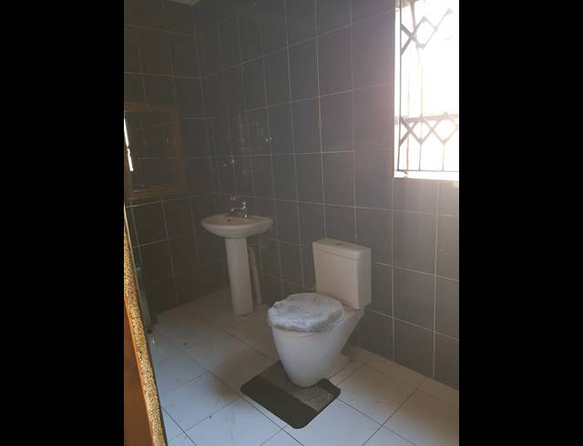 3 BEDROOM HOUSE FOR SALE IN BEVERLEY HILLS